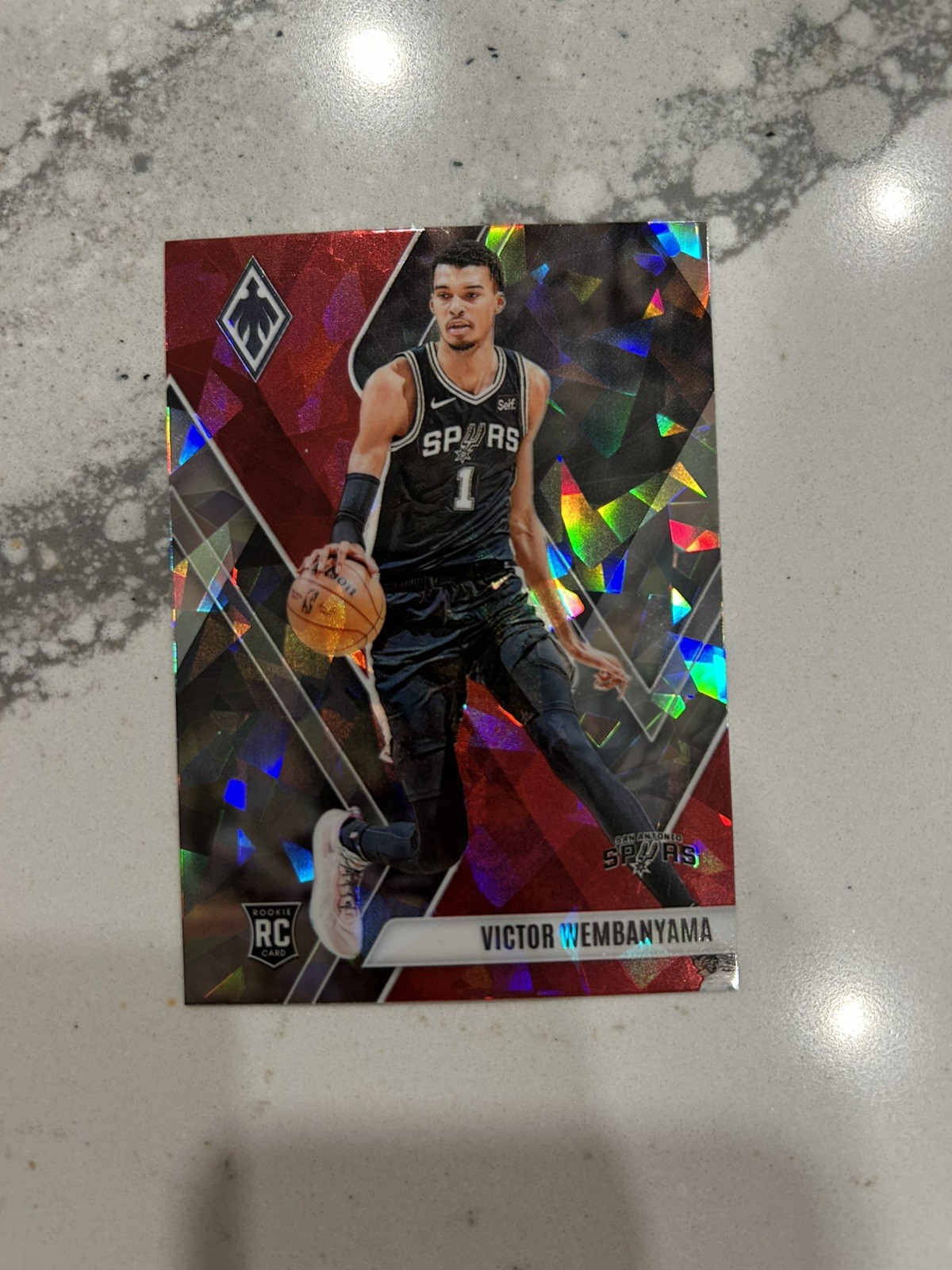 2023-24 Panini Phoenix VICTOR WEMBANYAMA Red Cracked Ice Rookie RC #256 *Spurs