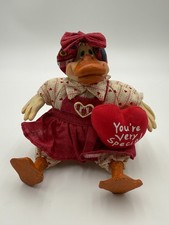 Russ Berrie Country Folks  Hot Lips  Duck Doll Plush Figurine Valentine Hearts