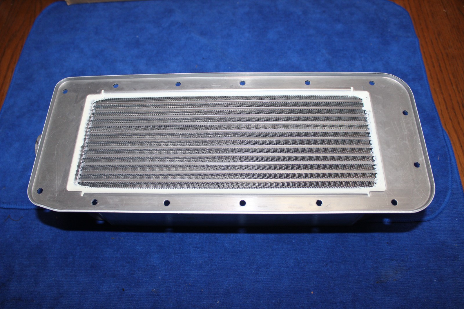 NOS 2005 2006 FORD GT SUPERCAR WATER TO AIR INTERCOOLER 4G7Z 6K775 AA