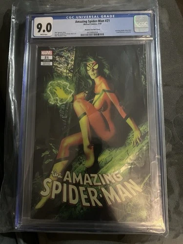 Amazing Spider-Man 21 Var. Ed.-Comicxposure Exclusive-Mike Mayhew, CGC 9.0