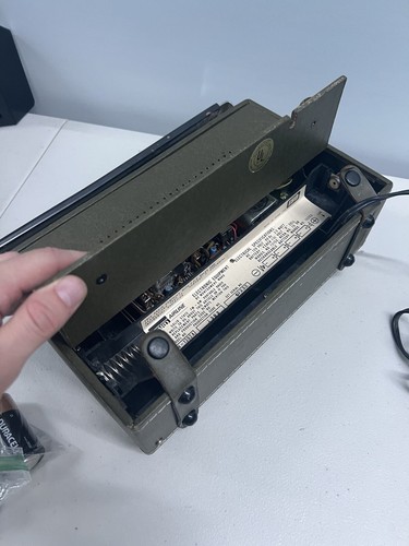 Vtg Montgomery Ward Airline Solid State Radio Corded & Battery Gen-1392A Working - Picture 17 of 24