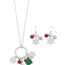 Kohl  s Woman  s charm necklace and pierced earrings gift set