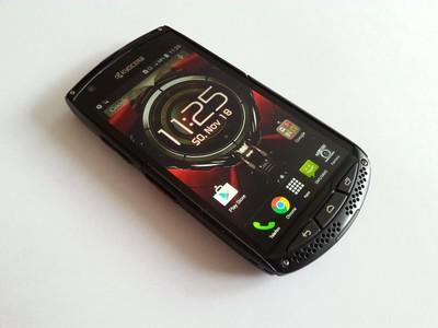 KYOCERA TORQUE KC-S701 NEUW.-16GB-BLACK-4,5
