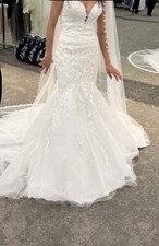 David's Bridal White Lace Mermaid Strapless Wedding Dress with Train Embroidery