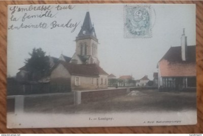 Lusigny sur Barse (Aube) - L'Eglise, la Place