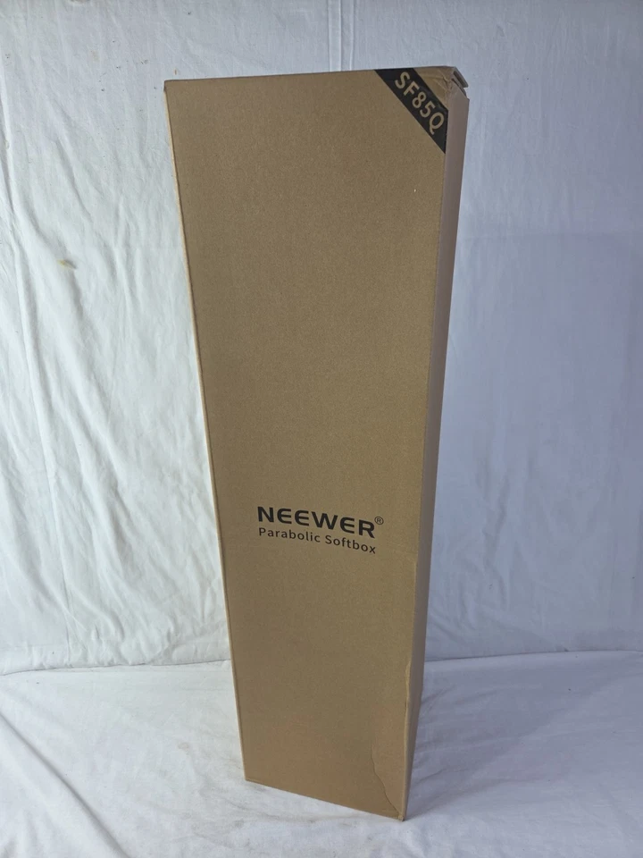 Neewer 85cm Parabolic Softbox Quick Set up & Folding, with Diffusers and Bag - Image 2 of 3