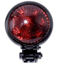Fanale posteriore 12V LED stile Bates nero rosso per Harley Suzuki Honda Yamaha Chopper