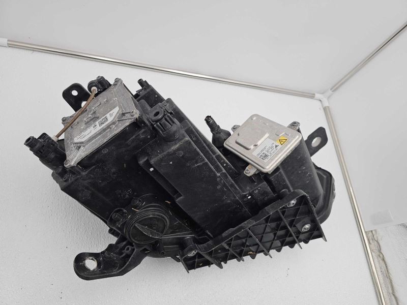 2015 Maserati Ghibli Driver Side Left Headlight Head Lamp Lens Assembly