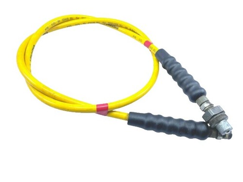 Produktbild von Enerpac Hydraulikschlauch HC9206 – 6 Fuß, 3/8″ NPT, 700 Bar, Inkl. CH-604, NEU