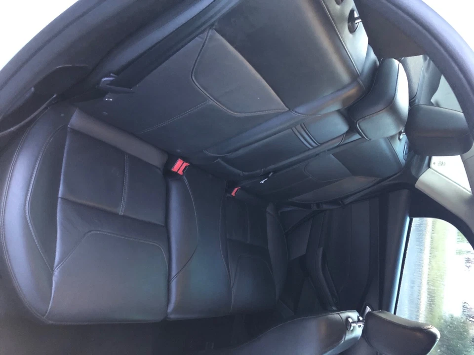 Ford Focus 2016 blanco coche neumáticos escape faros llantas  Foto 2 de 4