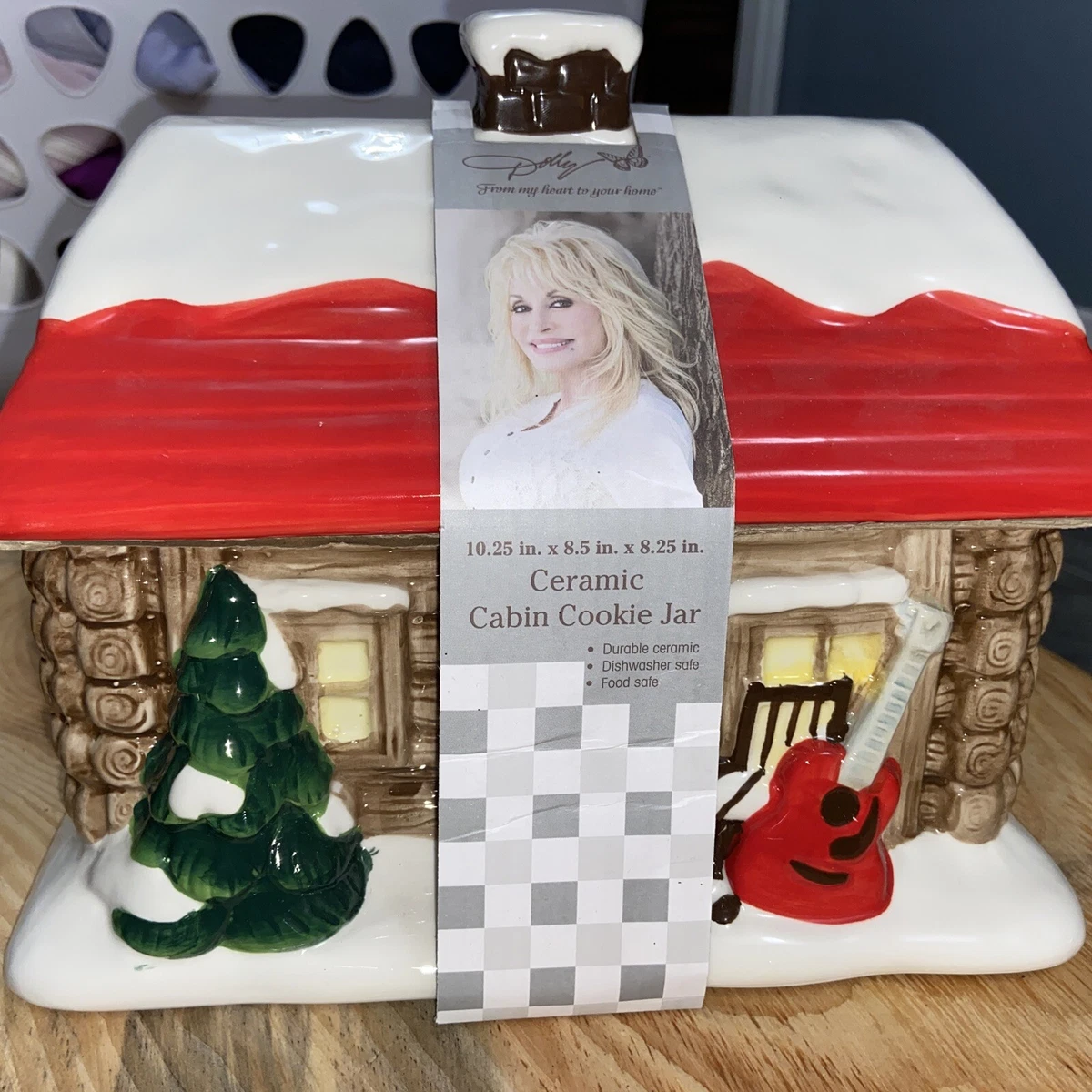 DOLLY PARTON Childhood Christmas Cabin Cookie Jar