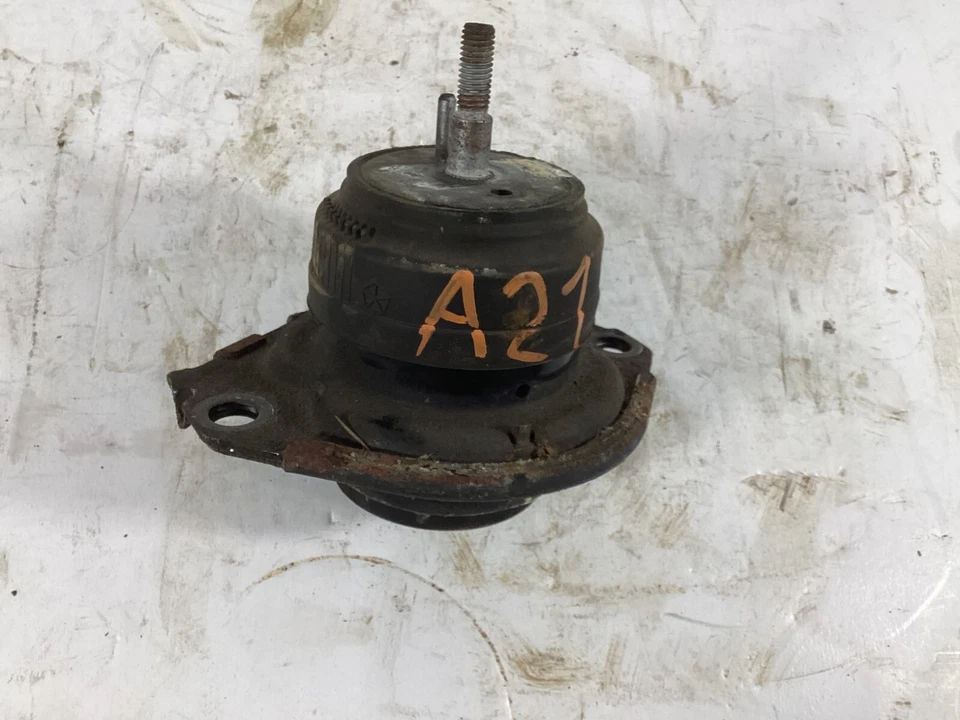 2011 - 2014 Dodge Charger Front Engine Mount Bracket 05090140AG OEM. - Image 2 of 4