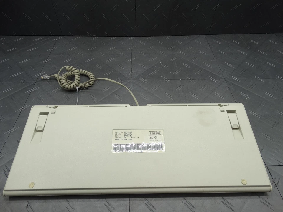 Teclado mecánico IBM M F1 1395660 RJ45 mainframe vintage con cable 1985 Foto 2 de 4