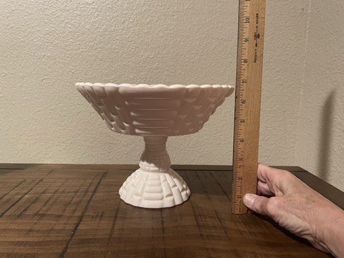 Vintage Jeanette Shell Pink Milk Glass Louisa Pedestal Bowl 1950’s - Picture 5 of 6