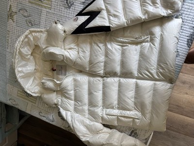 Moncler Men s White Down Puffer Jacket Size 3 (Fits Large) Authentic