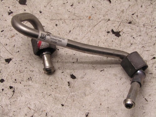 Fuel injector supply pipe