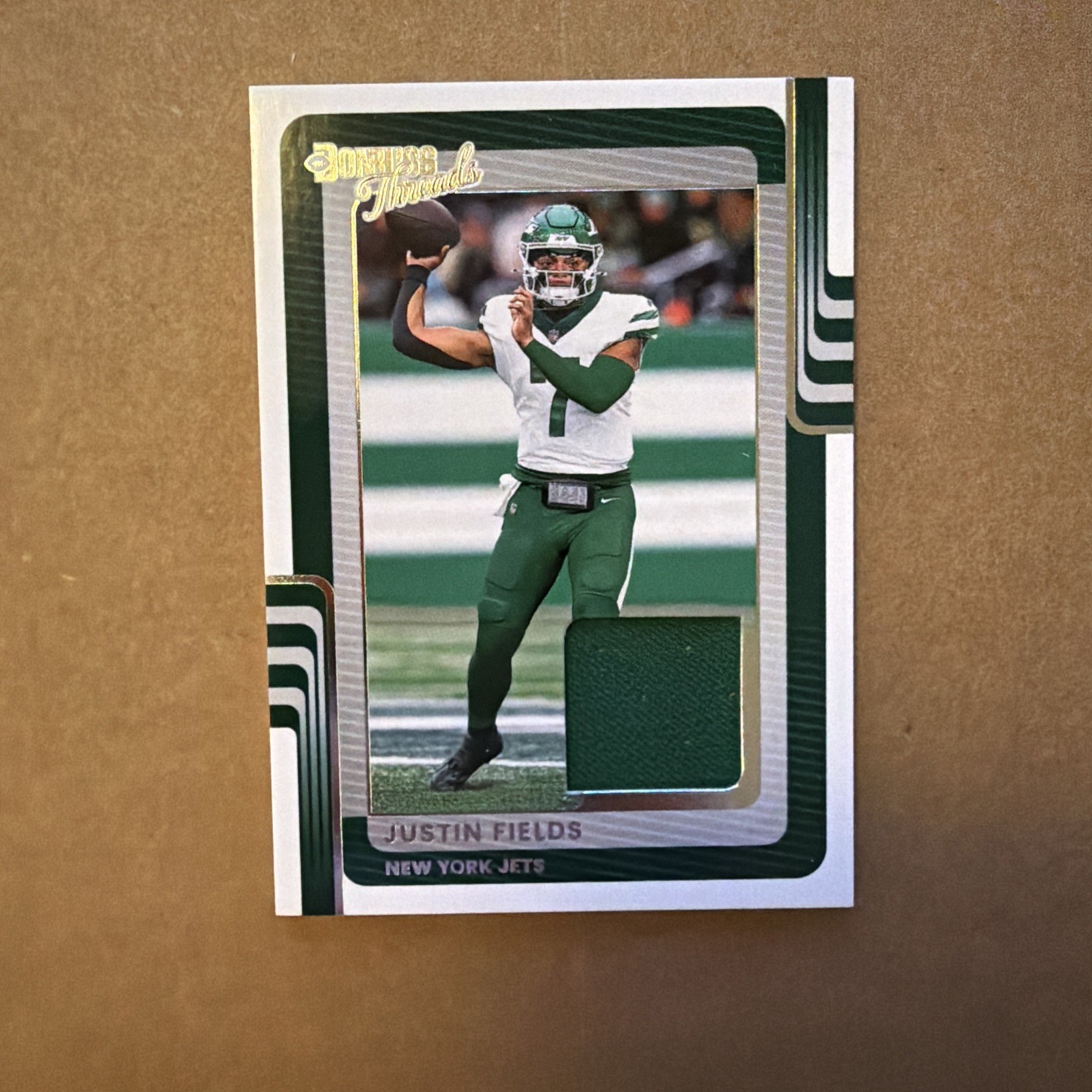 2025 Panini Donruss - Donruss Threads Justin Fields #DTH-JFS (MEM)