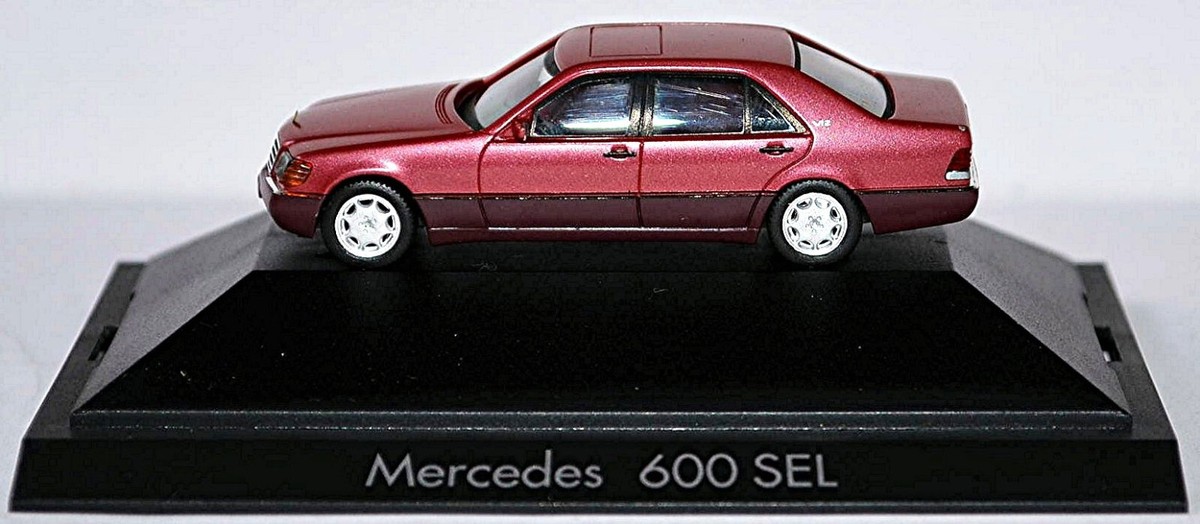 Mercedes-Benz S-Klasse 600 SEL 1991-94 W140 rot red metallic