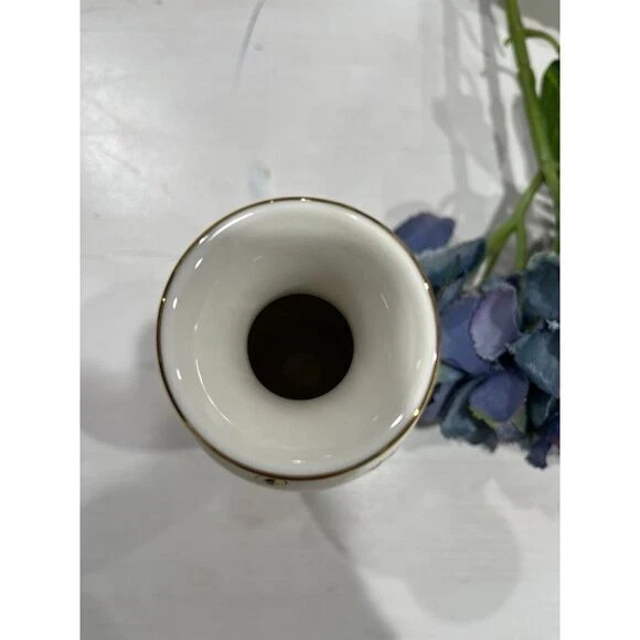 Jarrón Zsolnay Hungría porcelana pintada a mano con adornos de aciano y oro Foto 3 de 4