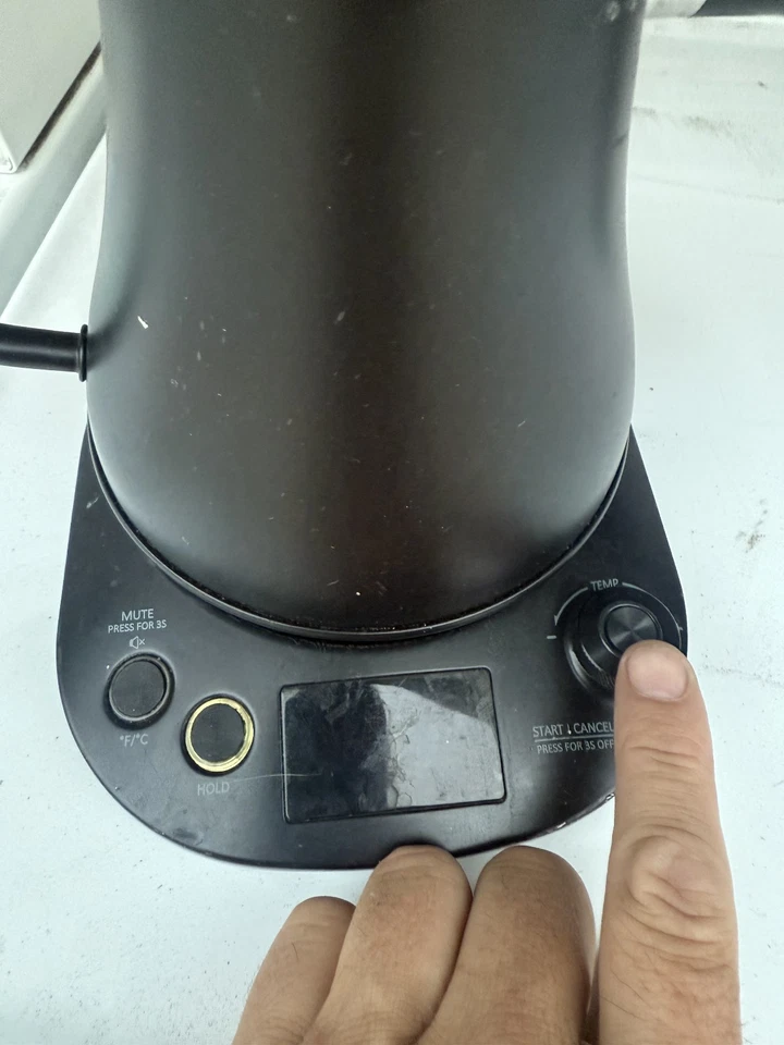AICOOK Electric Kettle Model KT-G1 Black X7 - Image 3 of 4