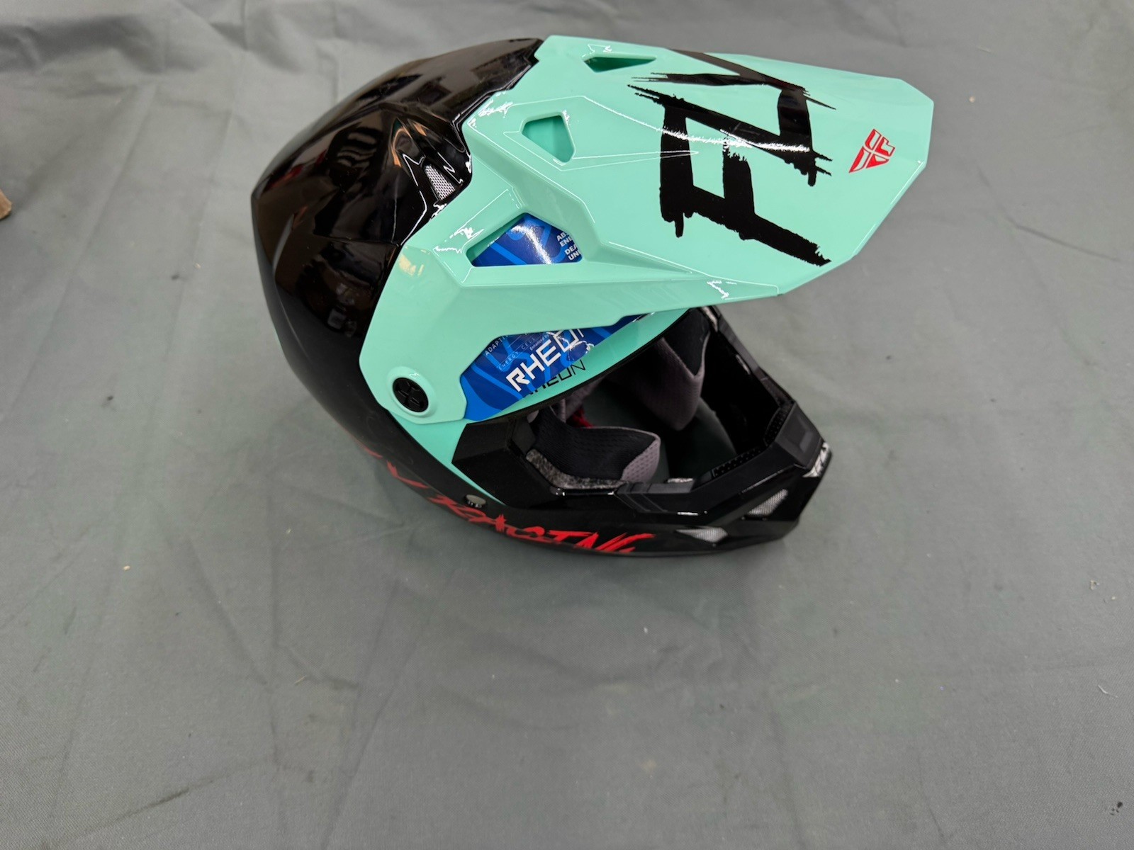 Picture 1 of 5