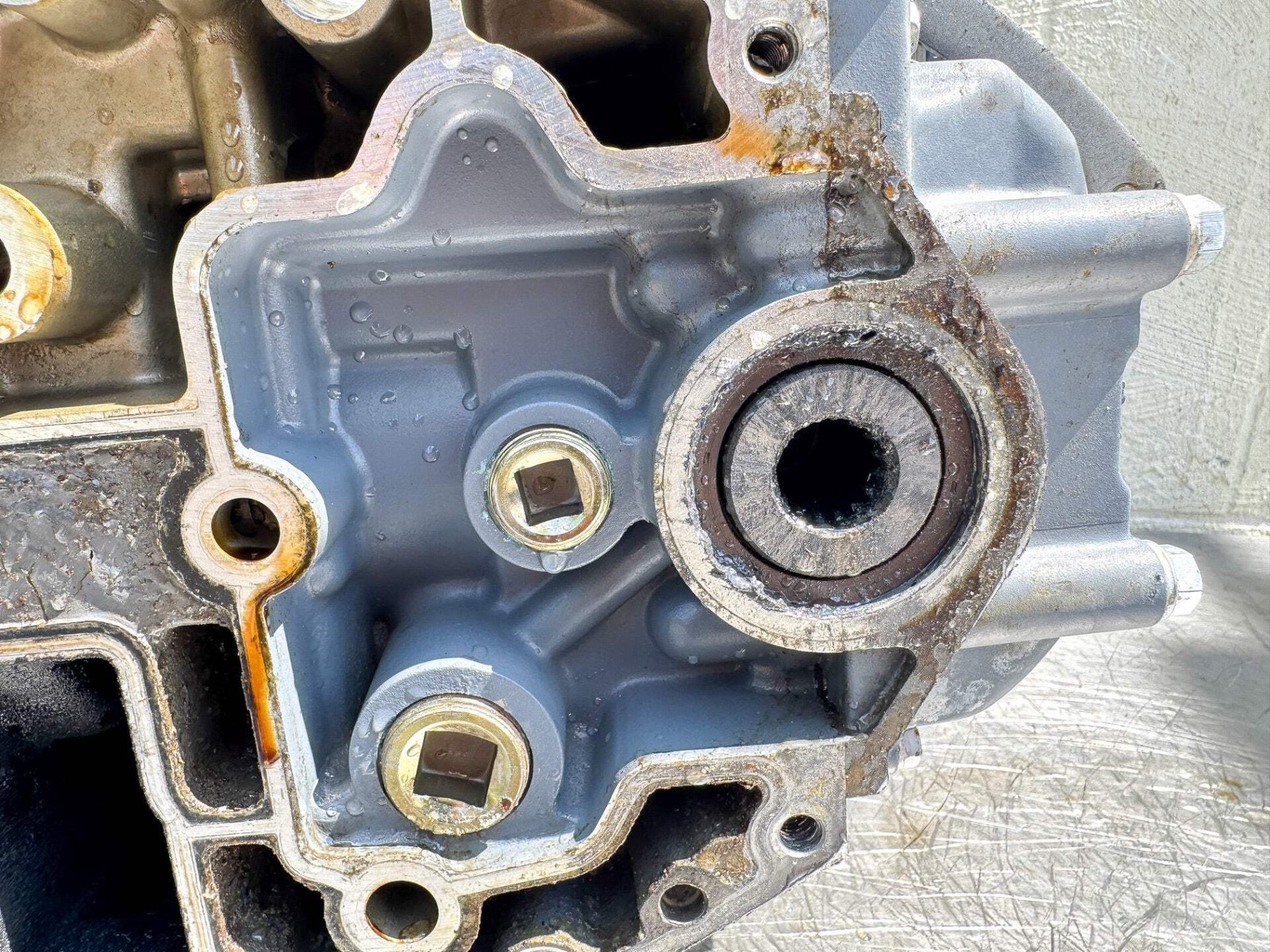 2002 Yamaha 50 HP 4 Stroke Outboard Powerhead 64J-W009B-02-1S OEM