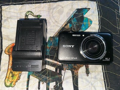 Sony CyberShot Avchd 16.2MP Compact Digital Camera