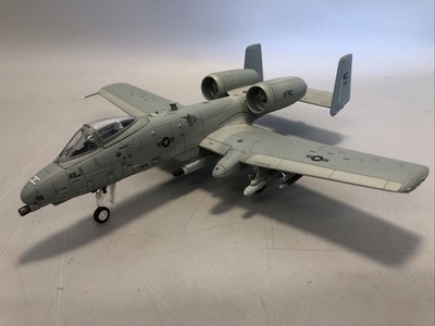 1:72 A10 Thunderbolt II Warthog USAF Flugzeugmodell Metall #10X15