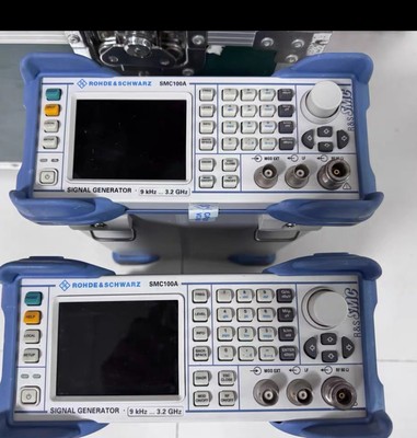 R&S Rohde Schwarz SMC100A 9 kHz to 3.2 GHz RF Signal Generator USED