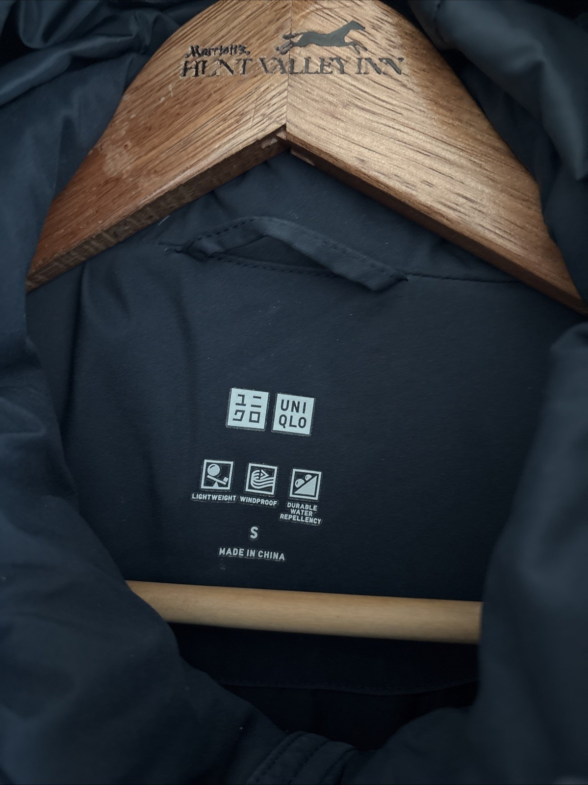 Uniqlo Seamless Down Parka Coat Size Small Dark Navy image 2
