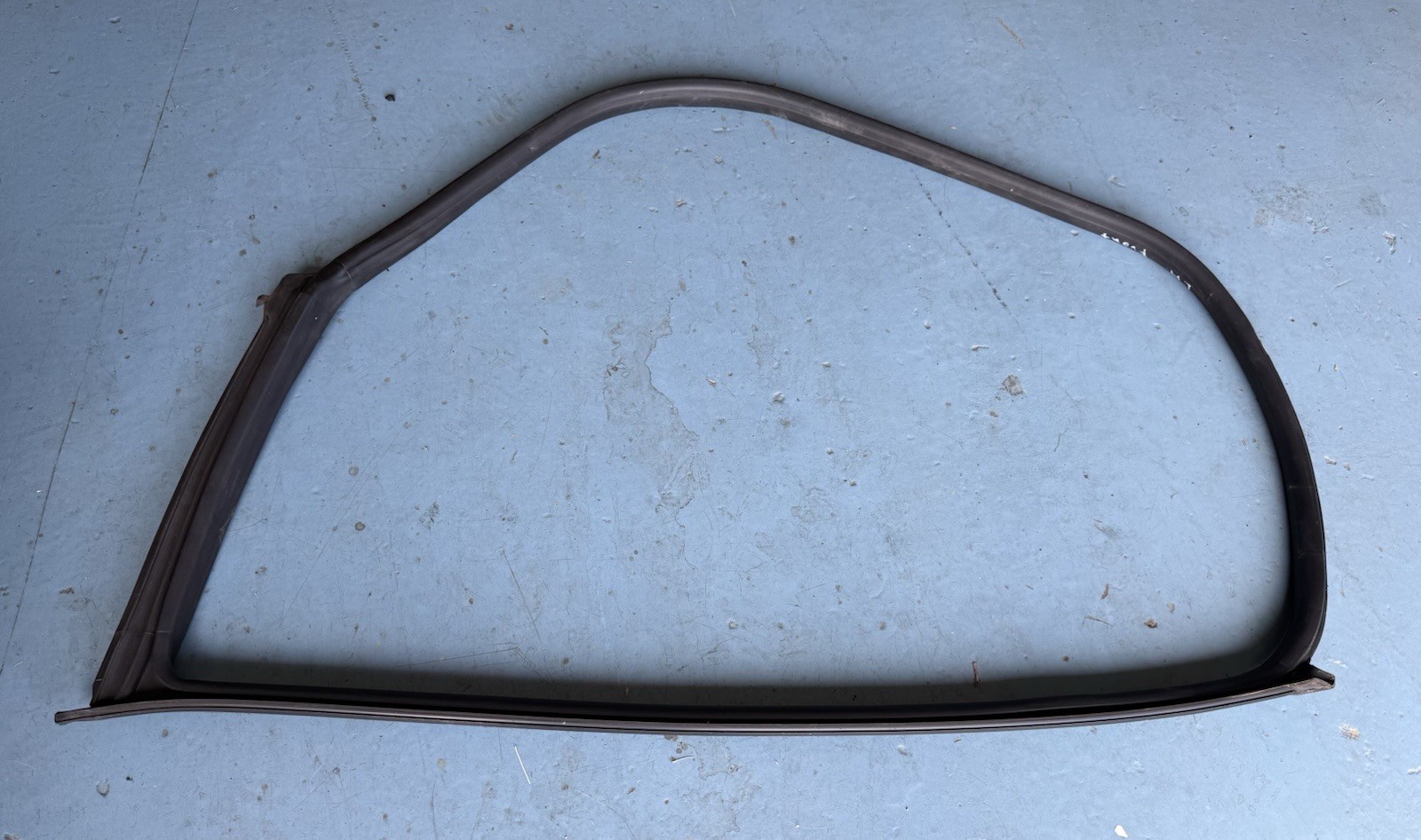 2014-2017 Maserati Ghibli OEM Left Front Door Weather Strip Seal
