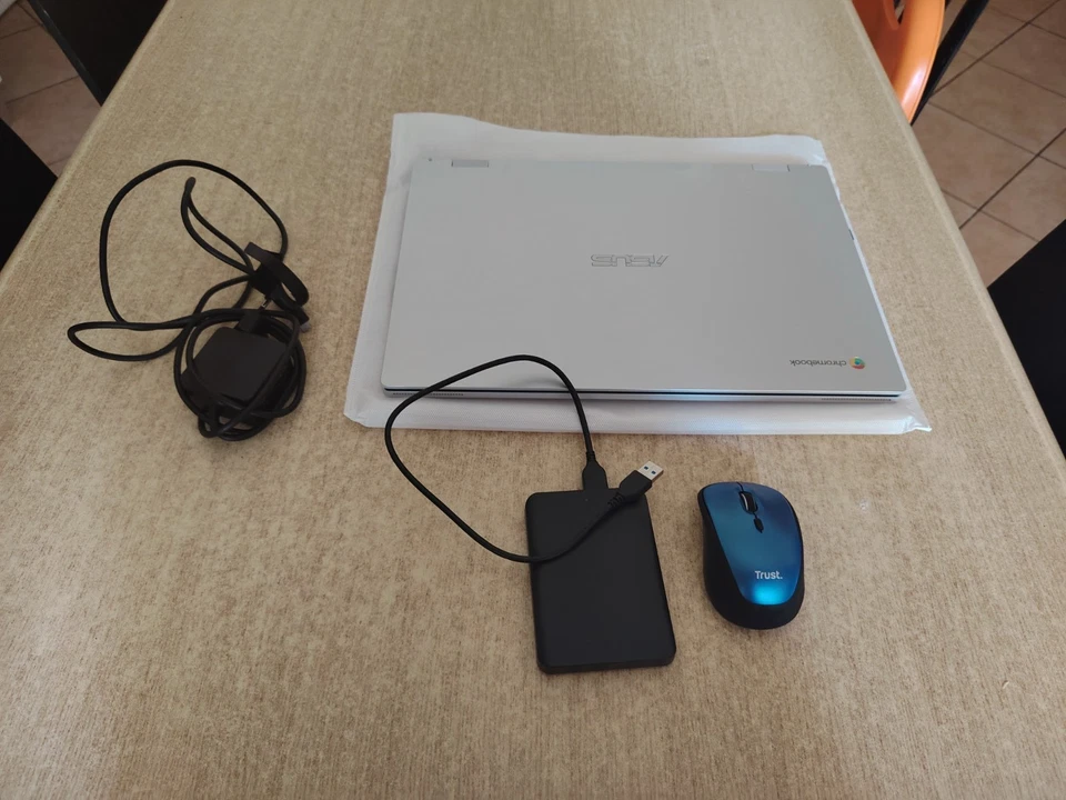 chromebook Asus 15.6 Vendo Causa Inutilizzo Vendo Con Hard disk Da 1TB E MOUSE - Immagine 3 di 3
