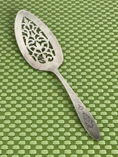 Oneida Community BIRD OF PARADISE Silverplate Pie Server 1923 Flatware - 10 3/4"