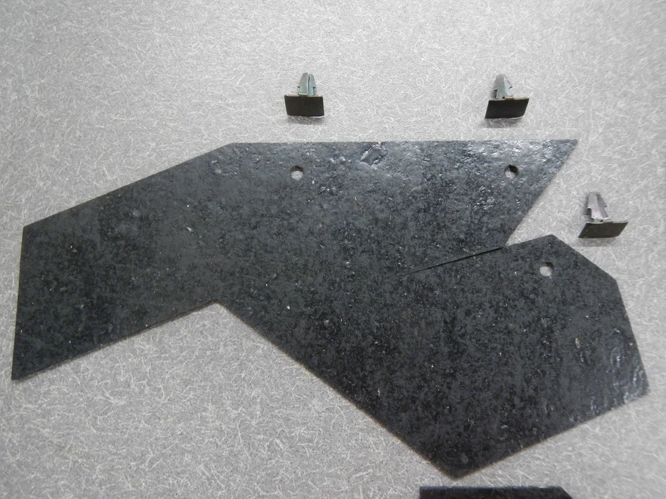 1963 1964 1965 Buick Riviera guardabarros interior auxiliar delantales salpicaduras con 10 clips Foto 2 de 4