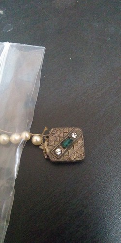 Antique Graduated Pearls 72grms approx 250 & clasp - Picture 3 of 3