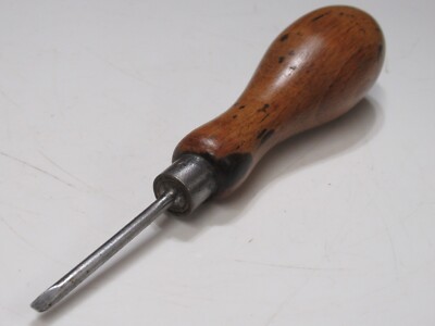 Superb Vintage 6 1/2'' Beech Handle Carpenters Bradawl Awl Steel Ferrule