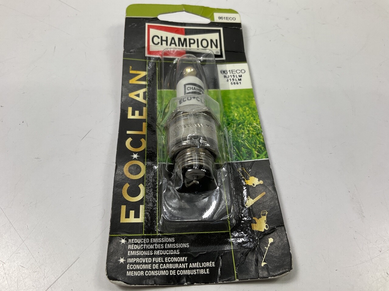 Champion RJ2YXLE Alternative spark plugs