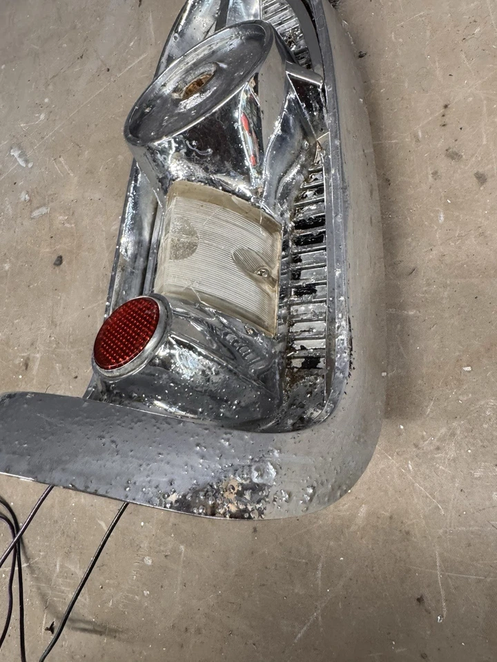 1956 雪佛兰 Belair 尾灯尾灯 Nomad 150 210 燃油门 OE — 第 2/4 张图片