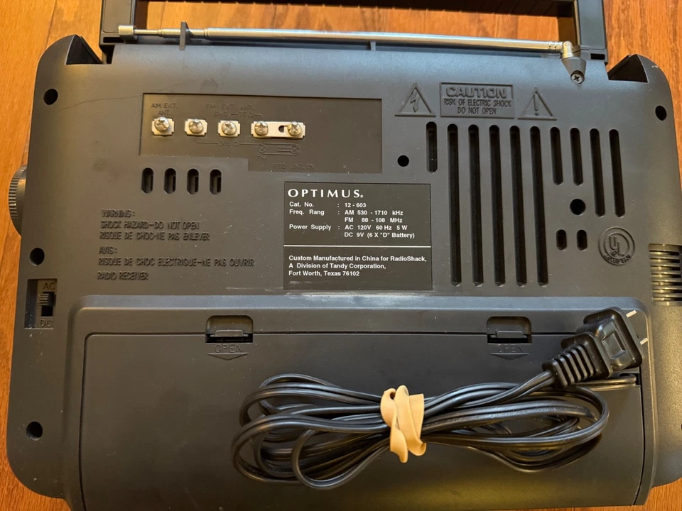 Optimus Radio 12-603A RC AM/FM Receptor de Rango Extendido Portátil Alto Rendimiento Foto 3 de 4