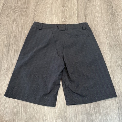 Under Armour Shorts Boys Sz YL Black Loose Golf Chino 1270515 Adjustable Waist - Picture 8 of 11