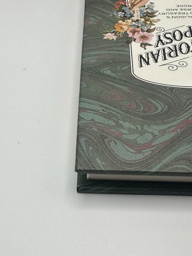A Victorian Posy, Penhaligon's Scented Treasury of Verse & Prose True Love - Picture 12 of 15