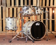 DW Collector's Maple Mahogany Creme Oyster Drum Set - 20,10,12,14 - SO 1434607
