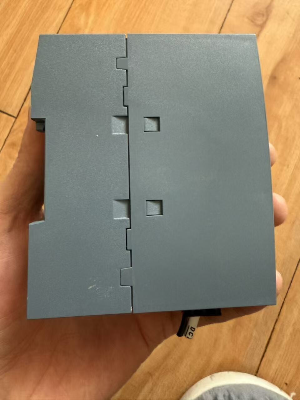 Picture 4 of 6