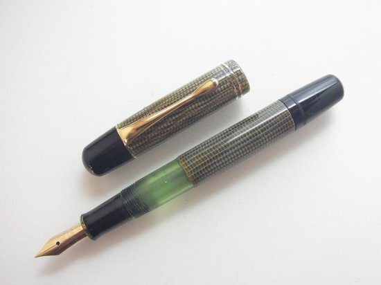Pelican Fountain Pen 101N Lizard (crown black) 1930s