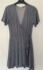 Pull & Bear Size M 10-12 Blue floral print short jersey dress v neck stretch 