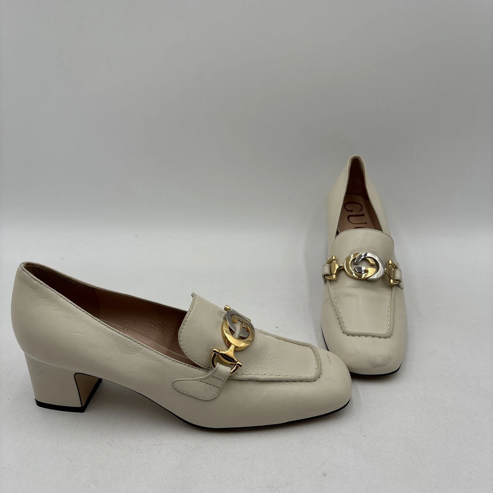 Escarpins mocassins Gucci ZUMI cuir blanc à talons mi longs bloc GG, pointure 37,5