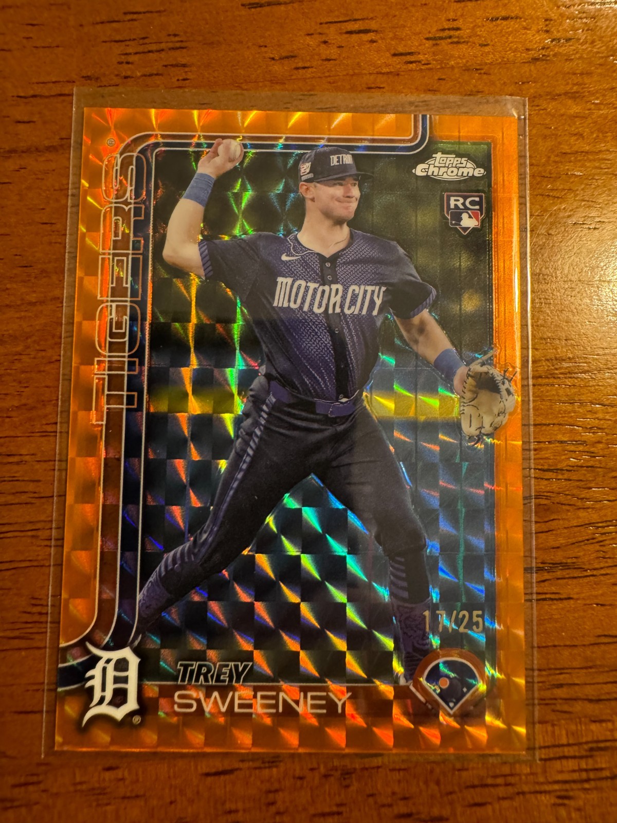 2025 Topps Chrome - Trey Sweeney #6 Orange Refractor /25 (RC)
