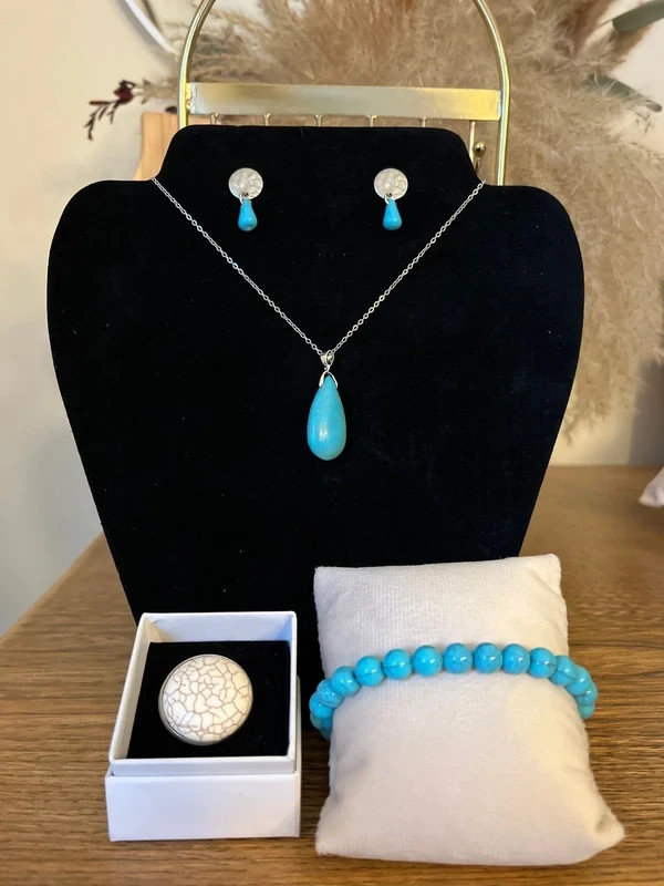 Parure 4 pièces turquoise en véritable pierre fine et argent massif texturé de luxe
