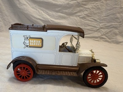 Vtg ERTL 1:25 Danish Bakery 1913 Ford Model T Van Delivery Truck Bank