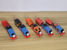 Thomas Trackmaster Thomas And Friends 2013 Motorised Train With Carriage Bundle 